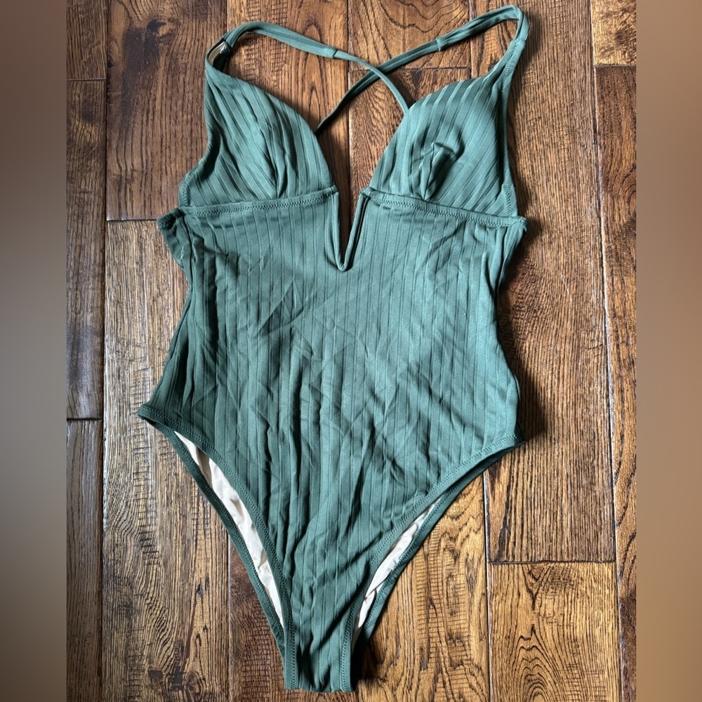 Shade & Shore Green Ribbed V Neck One Piece Swimsuit